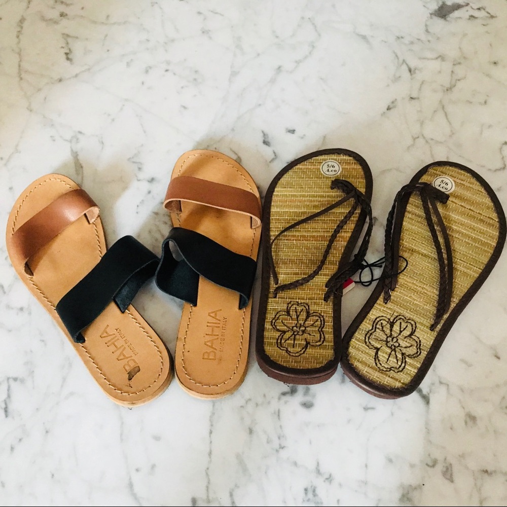 Set of 2 pairs of Sandals Size 5/6